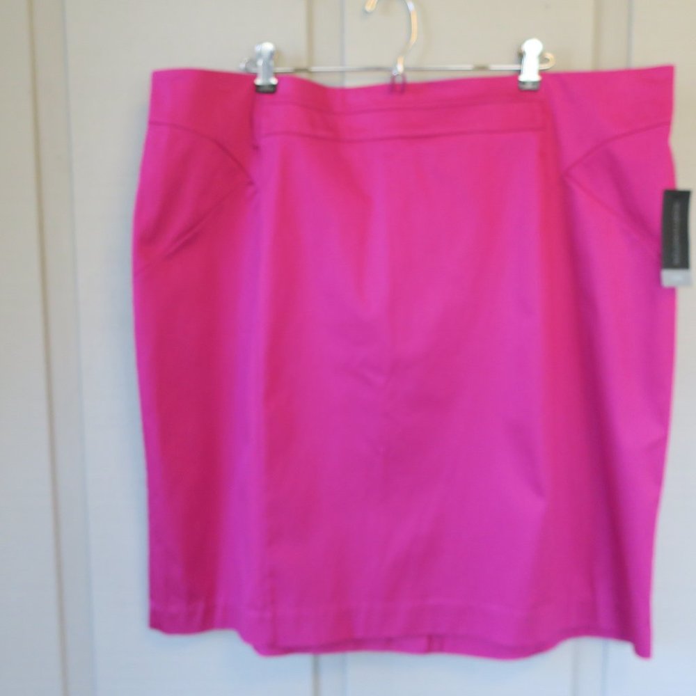 Worthington NWT Hot Pink Skirt Size 24W